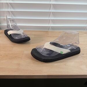 Sanuk Yoga Mat Thong Sandals Women's White Black Slip-On Comfort Shoes -‎ 7